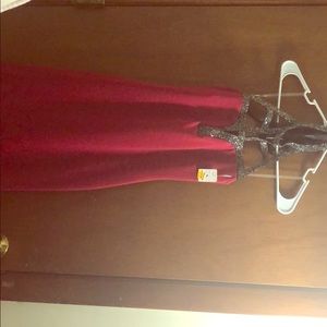 Midi dress with decorative neckline